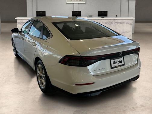 Platinum White Pearl 2024 Honda Accord LX 1.5T