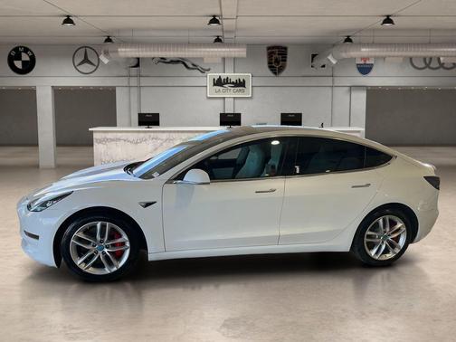 2018 Tesla Model 3 Standard