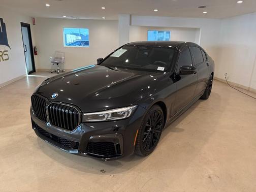 2022 BMW 750 i xDrive