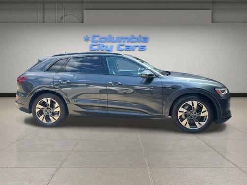 2021 Audi e-tron Premium