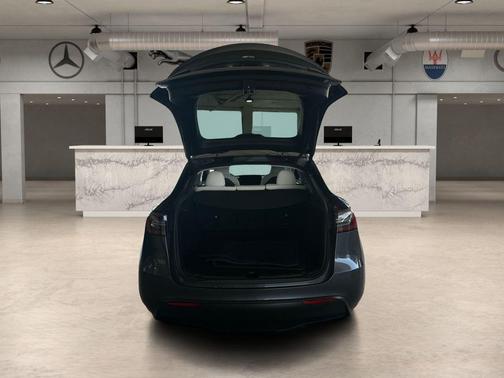 Midnight Silver Metallic 2023 Tesla Model Y Performance Dual Motor All-Wheel Drive