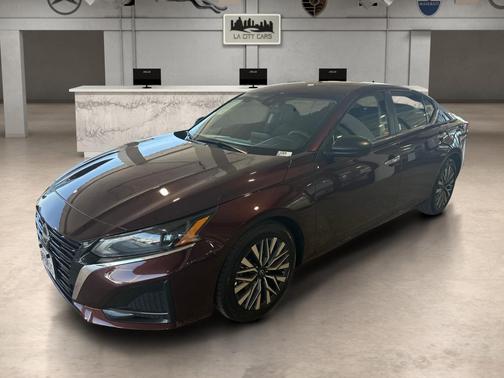 Garnet Pearl Metallic 2025 Nissan Altima 2.5 SV