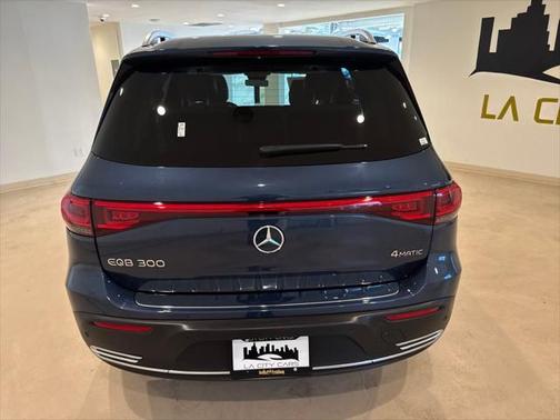 2022 Mercedes-Benz EQB 300 4MATIC