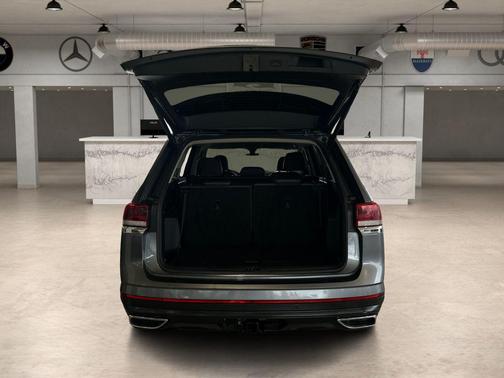 Gray 2025 Volkswagen Atlas 2.0T SE w/Technology