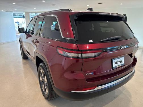 2023 Jeep Grand Cherokee 4xe Base