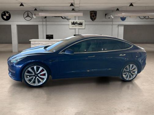 2018 Tesla Model 3 Standard