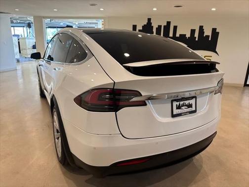 2018 Tesla Model X 75D