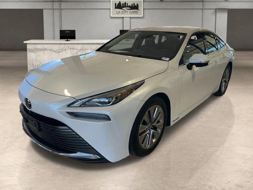 2023 Toyota Mirai Base