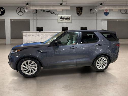 2024 Land Rover Discovery P300 S