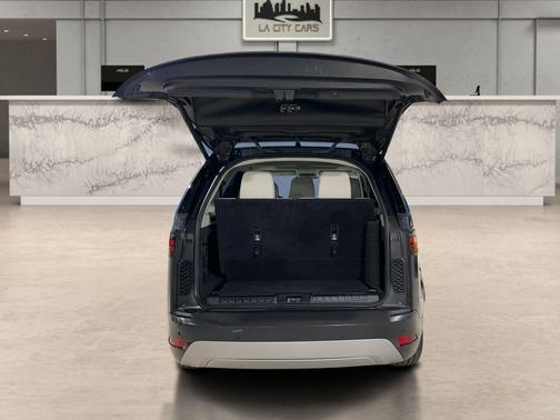 2024 Land Rover Discovery P300 S