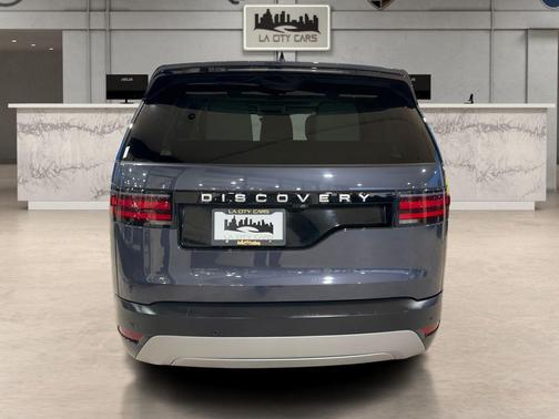 2024 Land Rover Discovery P300 S