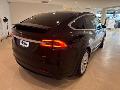2017 Tesla Model X 75D