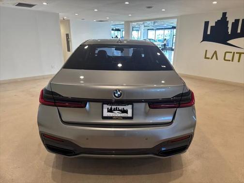 2022 BMW 750 i xDrive