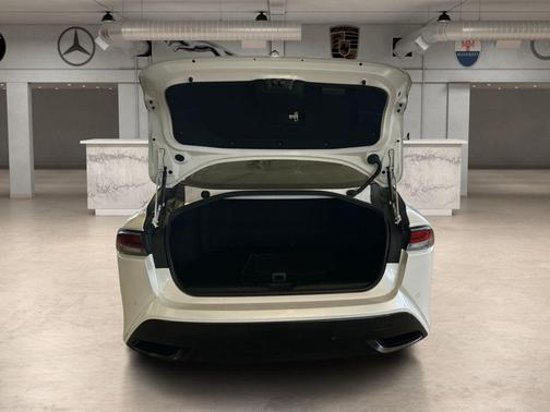 Oxygen White 2022 Toyota Mirai Base