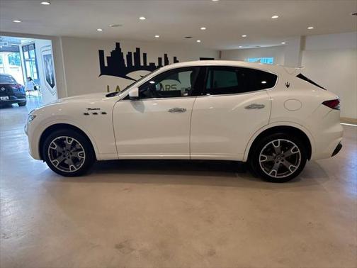 2023 Maserati Levante Modena
