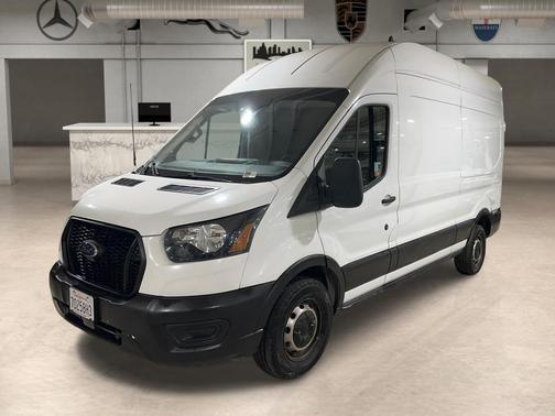 2022 Ford Transit-250 Base