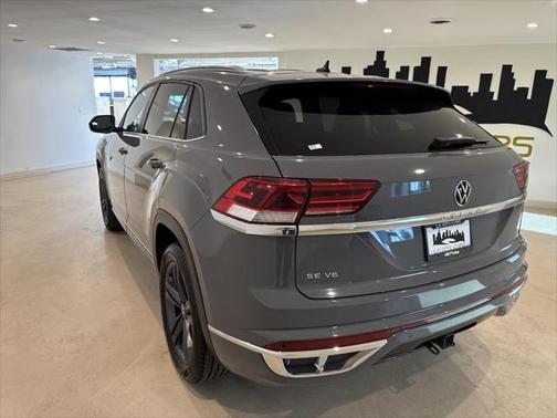 2021 Volkswagen Atlas Cross Sport 3.6L V6 SE w/Technology R-Line