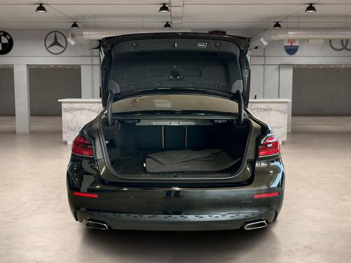 Jet Black 2023 BMW 530e Base