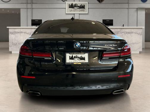 Jet Black 2023 BMW 530e Base