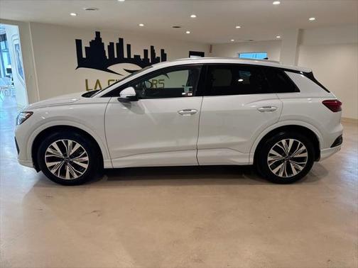 2023 Audi Q4 e-tron Premium 40 RWD