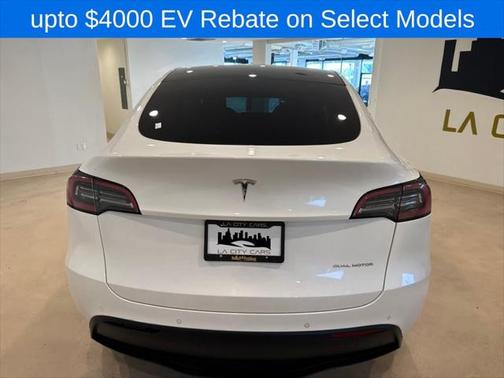 2022 Tesla Model Y Long Range Dual Motor All-Wheel Drive
