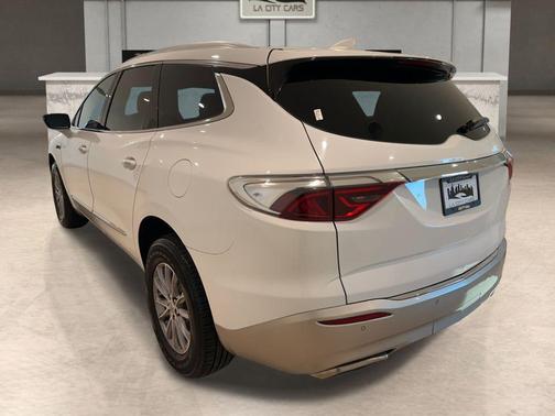 2023 Buick Enclave Essence FWD