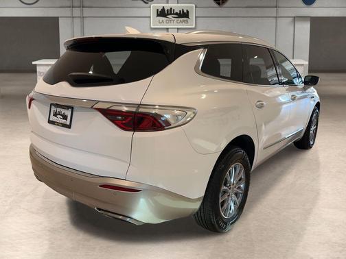 2023 Buick Enclave Essence FWD