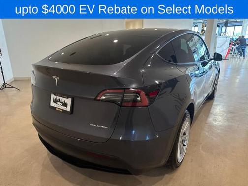 2022 Tesla Model Y Long Range Dual Motor All-Wheel Drive