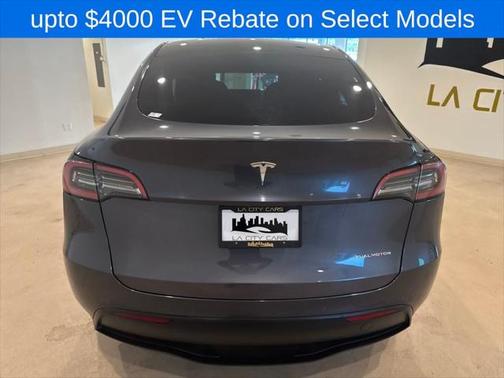 2022 Tesla Model Y Long Range Dual Motor All-Wheel Drive