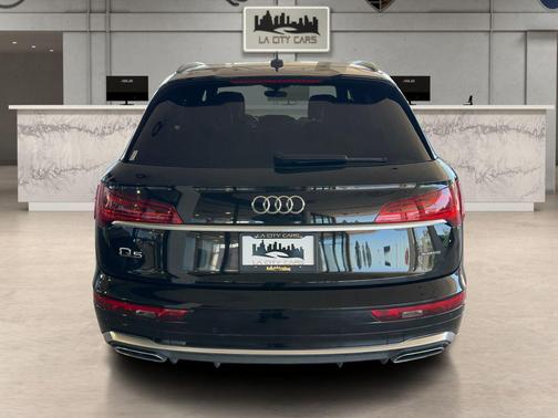 2023 Audi Q5 45 S line Premium