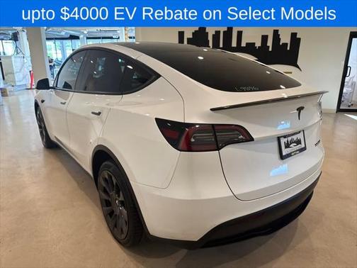 2023 Tesla Model Y Long Range Dual Motor All-Wheel Drive