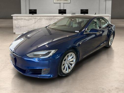 2017 Tesla Model S 90D