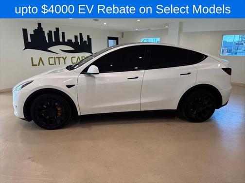 2022 Tesla Model Y Long Range Dual Motor All-Wheel Drive