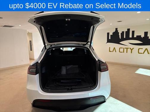 2022 Tesla Model Y Long Range Dual Motor All-Wheel Drive