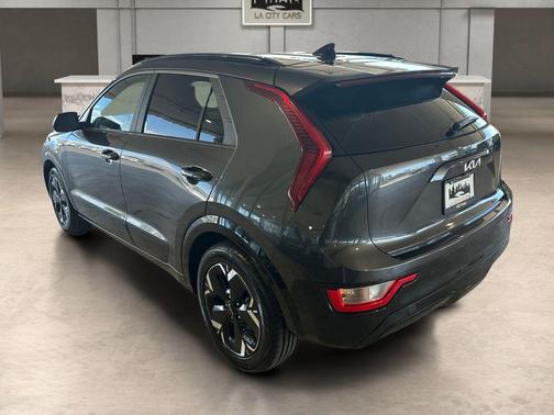Graphite Gray 2024 Kia Niro EV Wind
