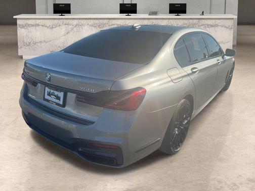 2022 BMW 750 i xDrive