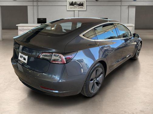 2018 Tesla Model 3 Standard