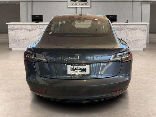 2018 Tesla Model 3 Standard