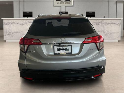 Lunar Silver Metallic 2020 Honda HR-V 2WD Sport