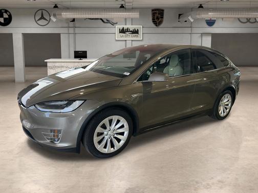 2016 Tesla Model X 75D