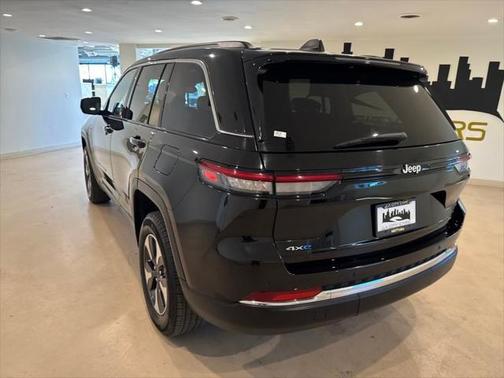 2023 Jeep Grand Cherokee 4xe Base