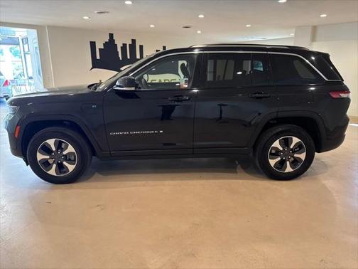 2023 Jeep Grand Cherokee 4xe Base