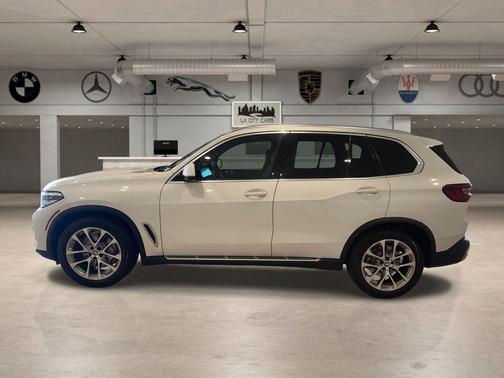 2023 BMW X5 sDrive40i