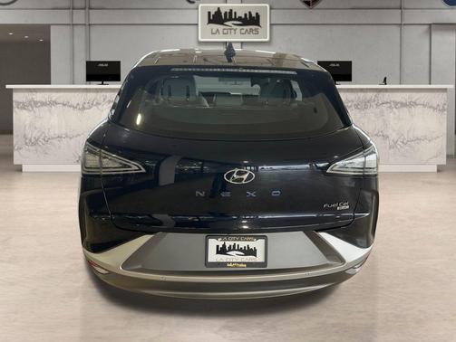 2022 Hyundai NEXO Blue