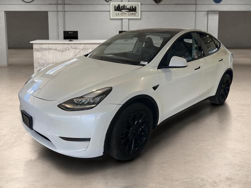 2023 Tesla Model Y Long Range Dual Motor All-Wheel Drive