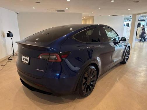 2022 Tesla Model Y Performance Dual Motor All-Wheel Drive