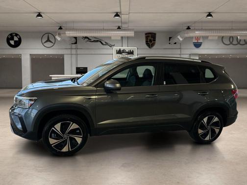 Gray 2024 Volkswagen Taos 1.5T SE