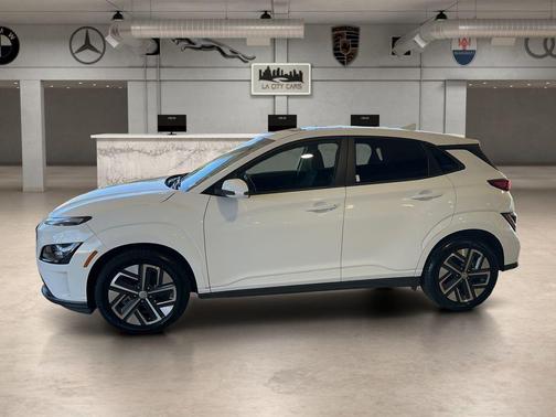 2022 Hyundai KONA EV SEL