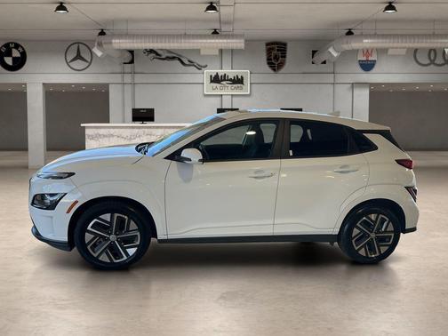 2022 Hyundai KONA EV SEL