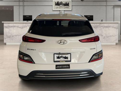 2022 Hyundai KONA EV SEL